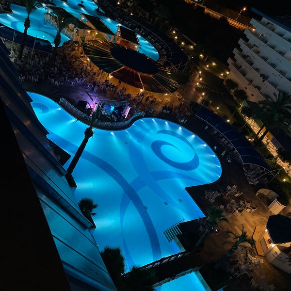 Foto tirada no(a) Crystal Admiral Resort Suites &amp; Spa por Fthç em 7/19/2021