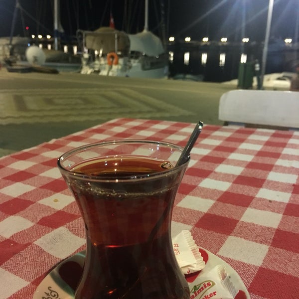 Foto tomada en Deniz Kızı Coffee &amp; Fast Food  por Burak A. el 7/18/2016