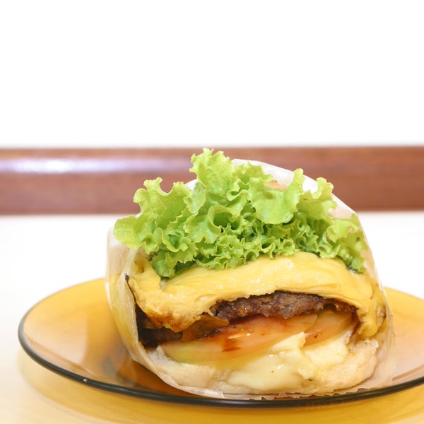 Das Foto wurde bei Joca&#39;s Burger von Joca&#39;s Burger am 3/12/2014 aufgenommen