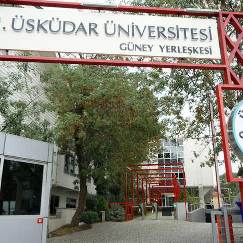 Снимок сделан в Üsküdar Üniversitesi Güney Yerleşkesi пользователем Üsküdar Üniversitesi Güney Yerleşkesi 3/18/2014