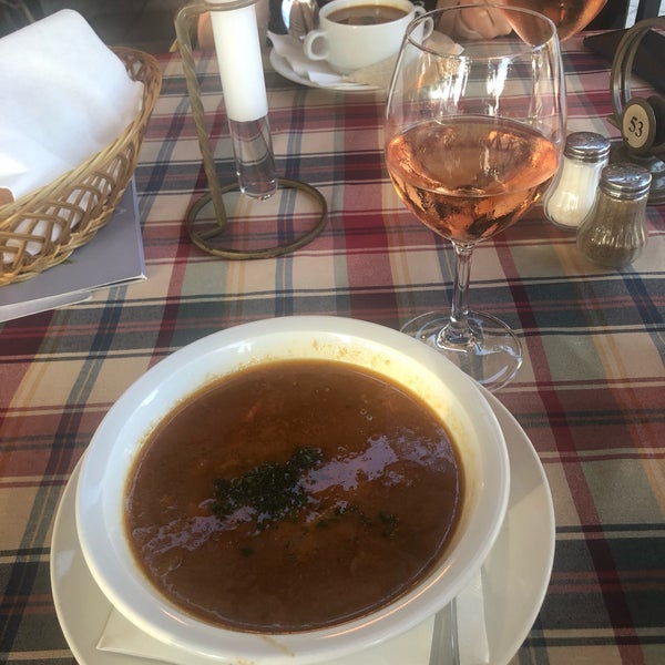 6/23/2019 tarihinde Елена Г.ziyaretçi tarafından Dunacorso Restaurant'de çekilen fotoğraf