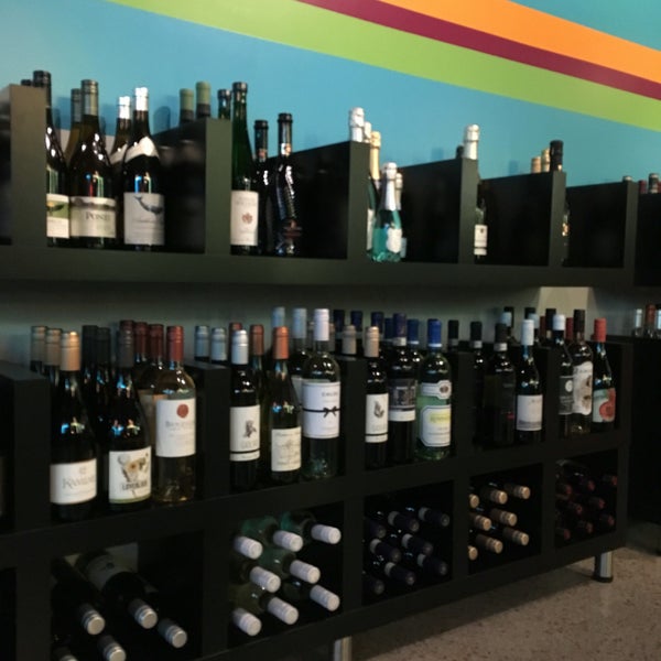 Modern Sixties Wine Lounge Victoria Park Fort Lauderdale, FL