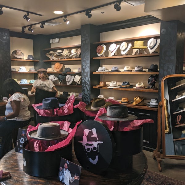 11/3/2019 tarihinde Eric R.ziyaretçi tarafından Goorin Bros. Hat Shop - Old Town'de çekilen fotoğraf