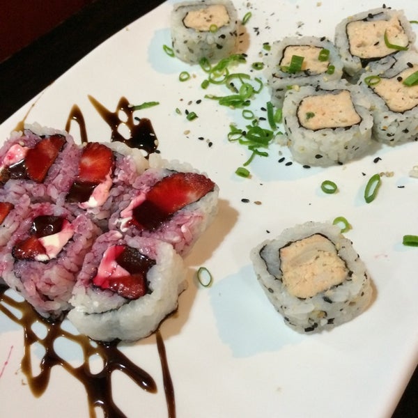 7/13/2014 tarihinde Rafa M.ziyaretçi tarafından Hattori Sushi Bar'de çekilen fotoğraf