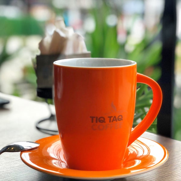Foto diambil di Tiq Taq Coffee oleh MeRiH 🏆 S. pada 12/28/2019