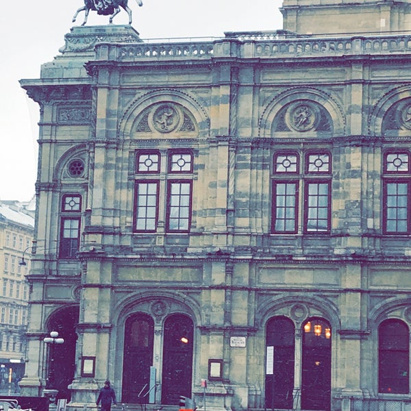 Photo taken at Café Oper Wien by ᖴᗩᒍ💫 on 1/14/2018