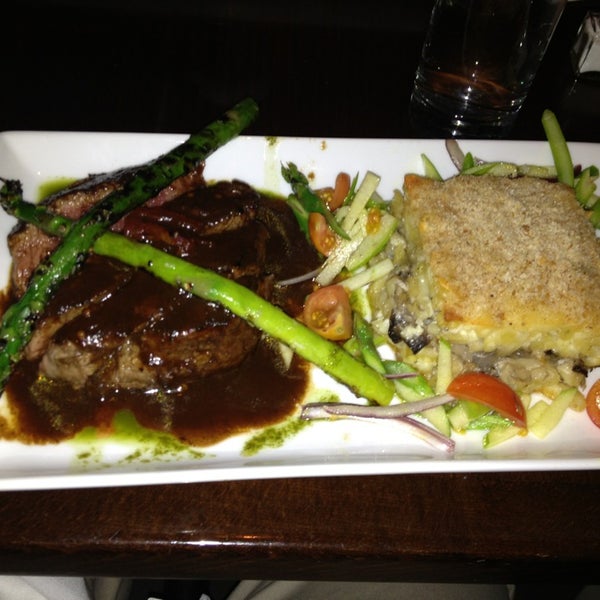 The filete (grilled filet-mignon) was melt-in-your-mouth fabulous !!!