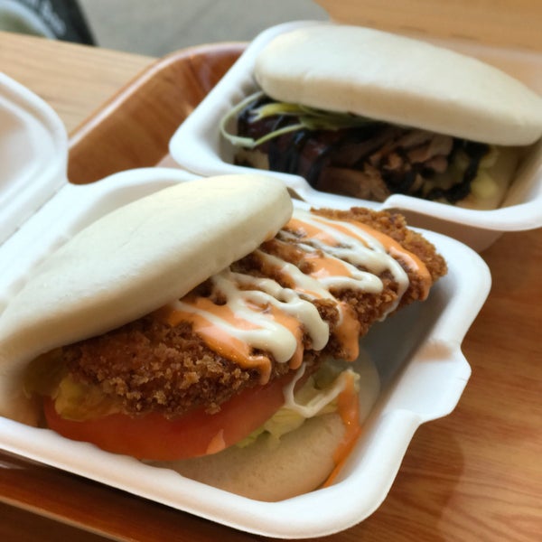 Паровые булочки бананы. Jerk fries. Bao c. Jerk fries. Bao c.