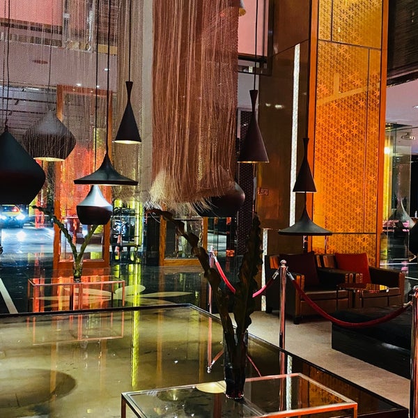 Foto diambil di Renaissance Bangkok Ratchaprasong Hotel oleh i_kimochi pada 4/25/2022