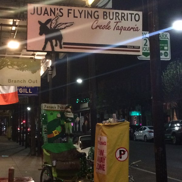 Foto tirada no(a) Juan&#39;s Flying Burrito por Siddharth Y. em 3/15/2015