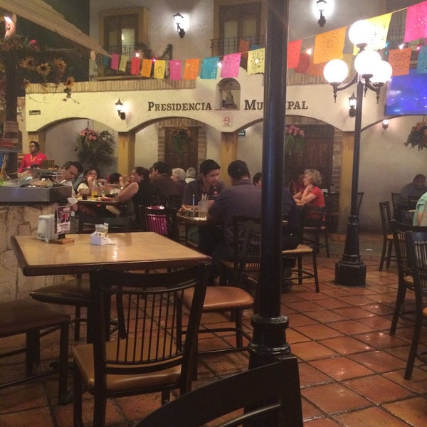 5/19/2015にArturo_osoがRestaurante Hacienda Campanarioで撮った写真