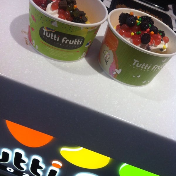 Foto tirada no(a) Tutti Frutti por Rafa J. em 8/10/2014