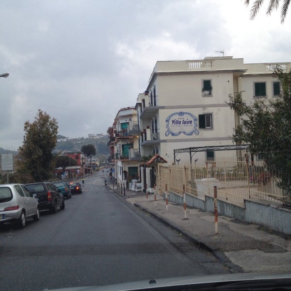 4/13/2014 tarihinde Procolo G.ziyaretçi tarafından Hotel Villa Luisa'de çekilen fotoğraf