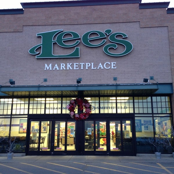 Photos at Lee's Marketplace - 2 tips from 98 visitors