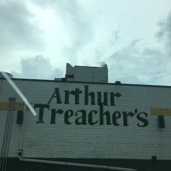 Arthur Treachers Fish And Chips Austintown, OH