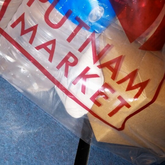 5/23/2014にHannah C.がPutnam Marketで撮った写真