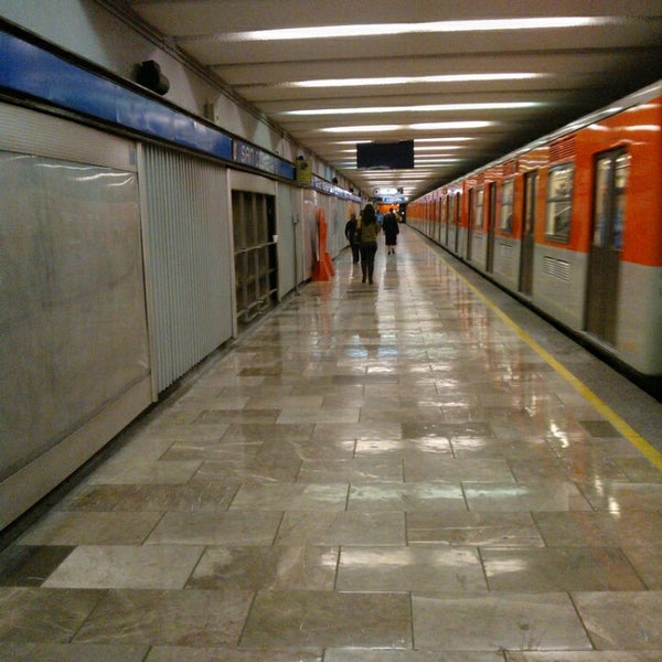 Photo taken at Metro San Cosme by Miikus C. on 4/9/2014