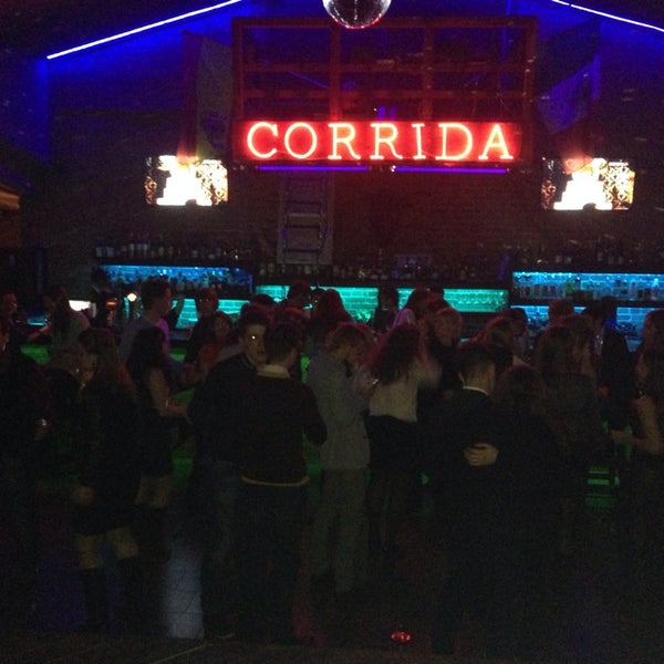 รูปภาพถ่ายที่ Corrida Club โดย Dmitry M. เมื่อ 4/5/2014