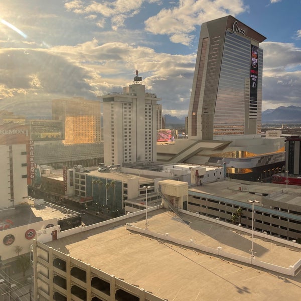 Photo taken at Downtown Grand Las Vegas by R. J. on 1/17/2023