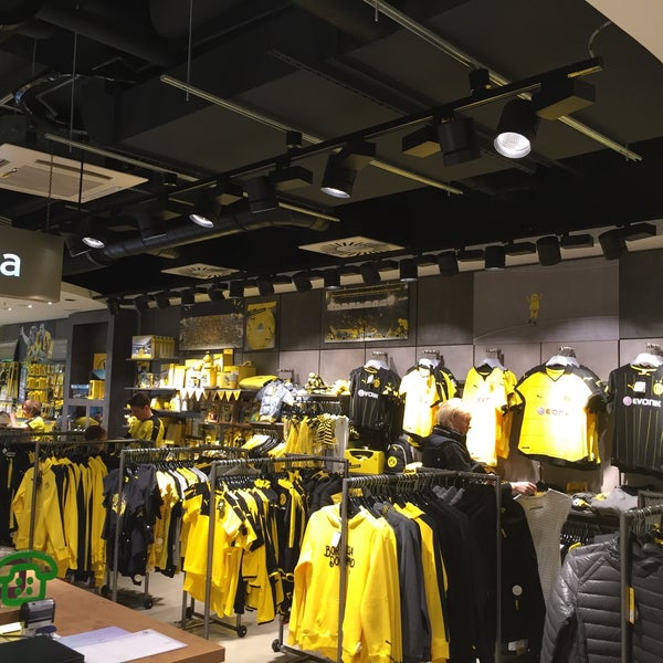 Bvb Fanshop Dortmund / Bvb Fanwelt Und Bvb Fanshops Offizieller Bvb