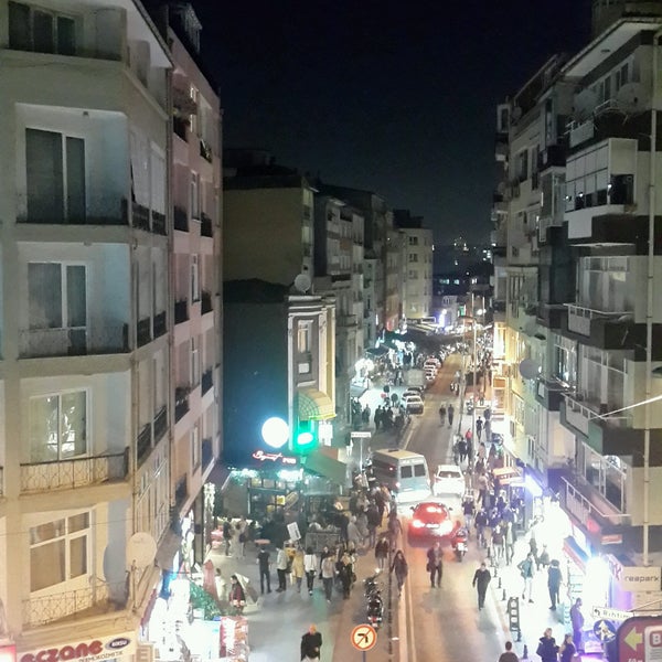 9/30/2016 tarihinde Yagmur Y.ziyaretçi tarafından Cafe Nayino'de çekilen fotoğraf