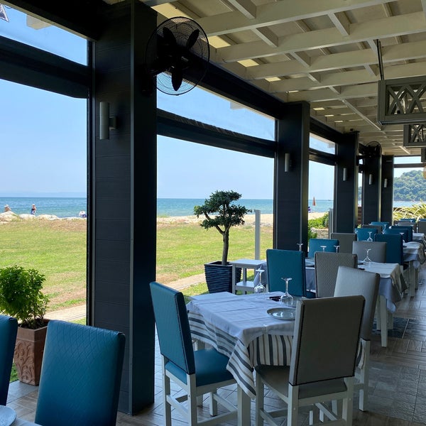 7/13/2021 tarihinde Ivan I.ziyaretçi tarafından Kalamatianos Seafood Restaurant'de çekilen fotoğraf