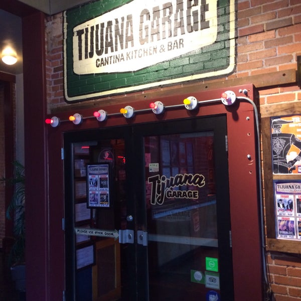 Foto tirada no(a) Tijuana Garage por Andrew M. em 7/7/2016