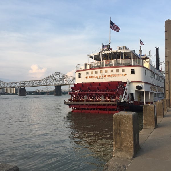 Photo taken at Belle of Louisville by Mr Peabody on 6/2/2016