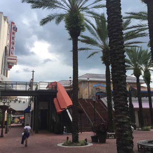 7/29/2015 tarihinde Aziz S.ziyaretçi tarafından Pointe Orlando'de çekilen fotoğraf