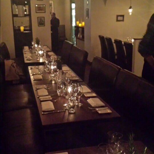 Foto tomada en Seasonal Restaurant &amp; Weinbar  por DG K. el 4/2/2014