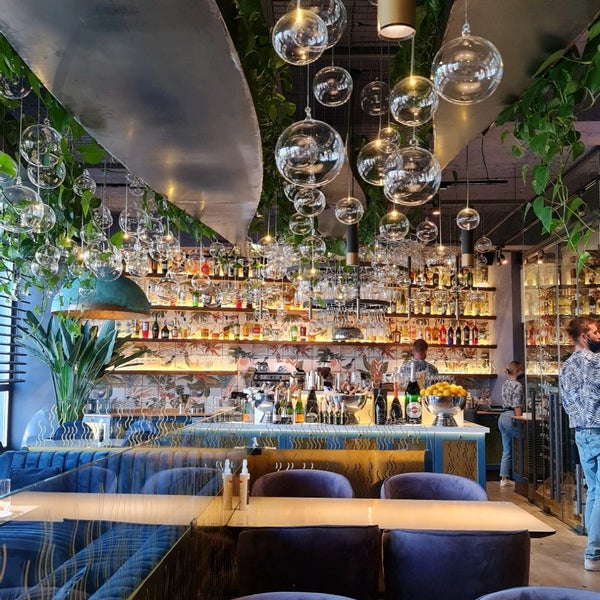 Ресторан игристые на гривцова. Игристые ресторан спб. Дибуновская 11. Шампанерия ресторан спб. Шампанерия дибуновская меню.