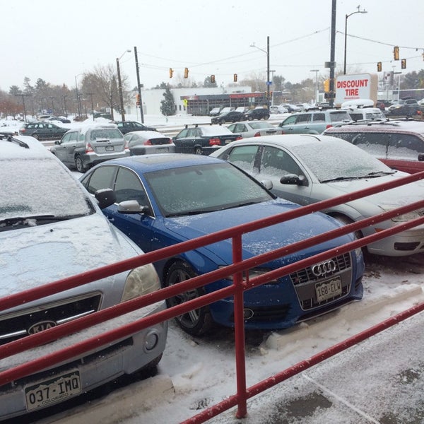 Discount Tire Automotive Repair Shop in Glenwood Grove North Iris