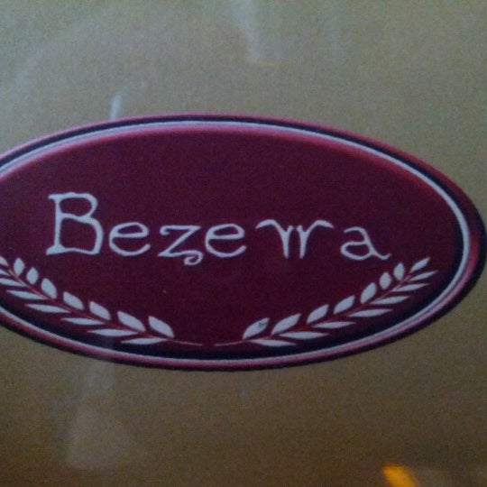 รูปภาพถ่ายที่ Bar Bezerra โดย Luis A. เมื่อ 12/16/2012