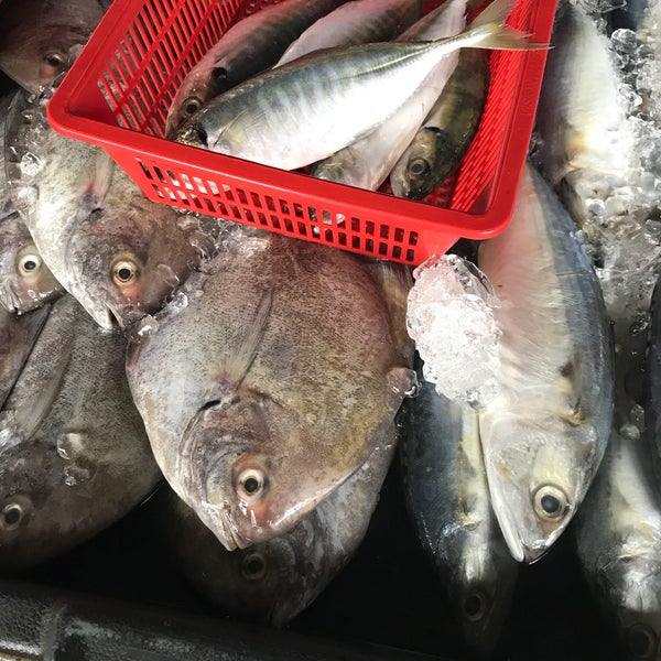 Puteri Gunung Thai Restaurant in Simpang Ampat