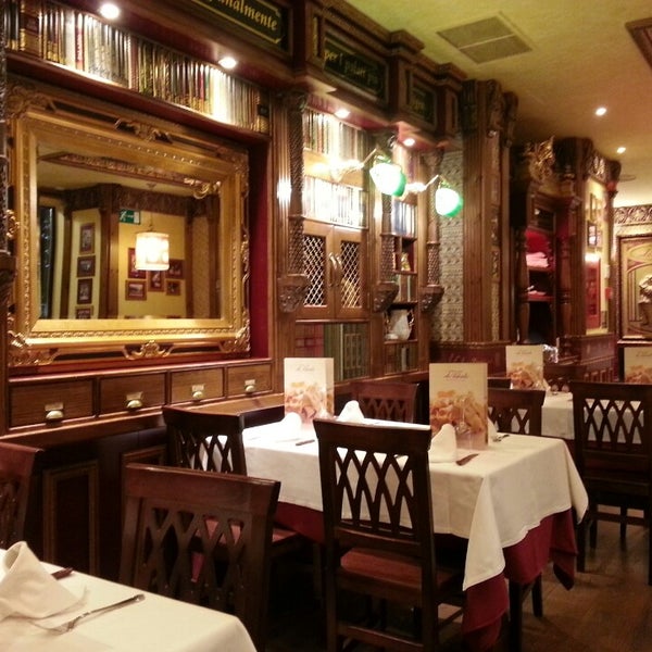 Tagliatella caffé ресторан спб. Tagliatella caffe литейный проспект, 61. Кафе бар. Tagliatella cafe санкт-петербург. Фонтан негрони.