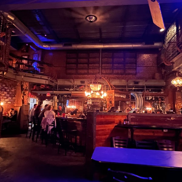 Kickbacks Gastropub Riverside 910 King St