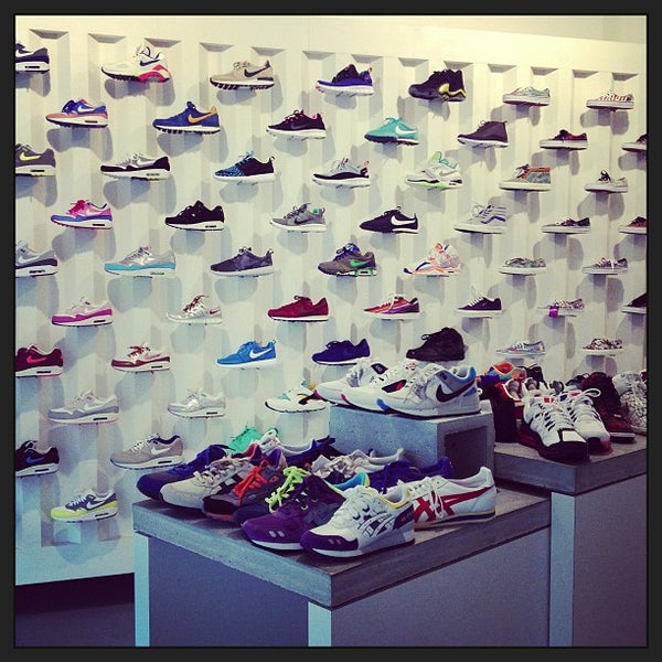 WOEI - Shoe Store in Stadsdriehoek