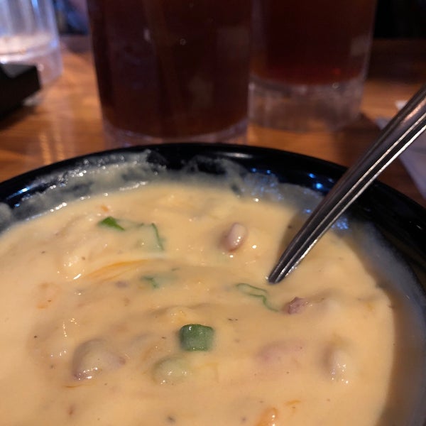Photo taken at Chili&#39;s Grill &amp; Bar by Adrienne S. on 5/9/2018