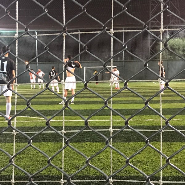 osmangazi arena hali saha bursa da futbol sahasi da fotograflar