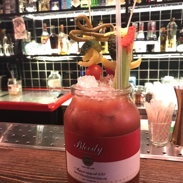 Foto tirada no(a) Bloody Mary Bar &amp; Grill por Olga K. em 10/6/2018