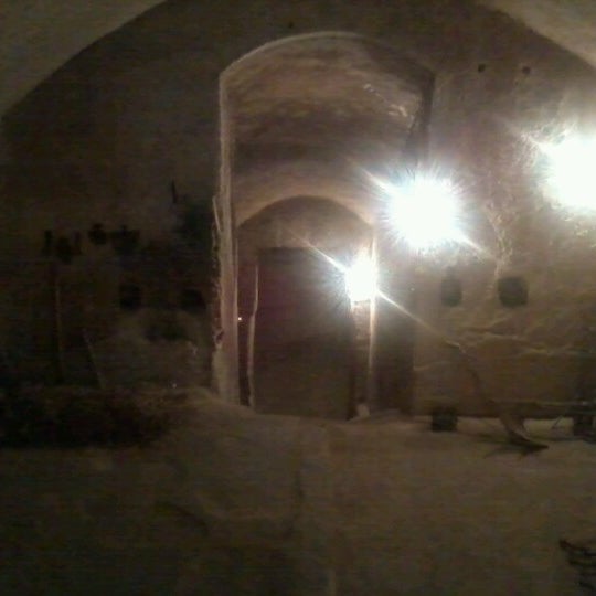 Das Foto wurde bei Storica Casa Grotta di Vico Solitario von Robert H. am 9/14/2012 aufgenommen