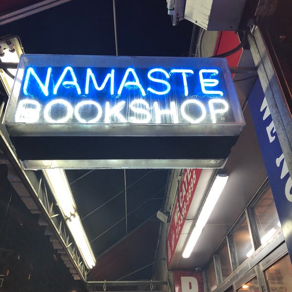 Photo taken at Namaste Bookshop by Lynne d J. on 5/18/2018