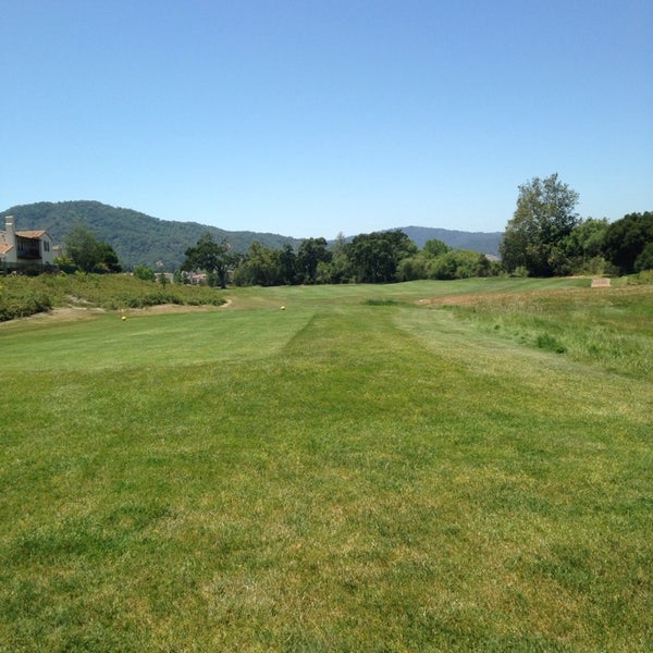 5/31/2014 tarihinde Rawleigh H.ziyaretçi tarafından Eagle Ridge Golf Club'de çekilen fotoğraf