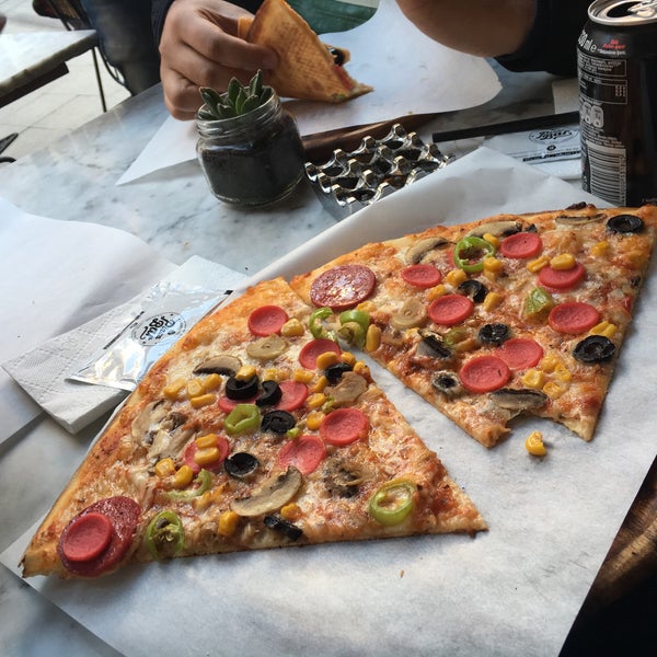 4/10/2017에 Zeynep님이 Pizza Bar에서 찍은 사진