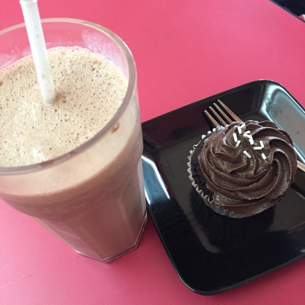 Photo taken at Frosted Desserts by Cathleen Joyce A. on 3/26/2015