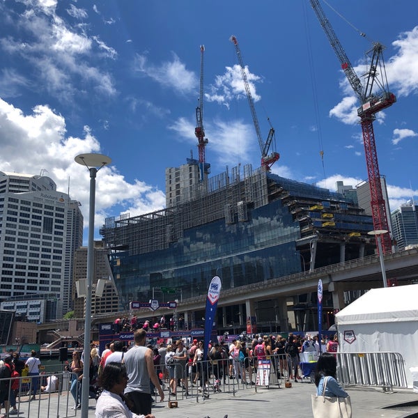 Photo taken at Hard Rock Cafe Sydney by Famon m. on 11/9/2019