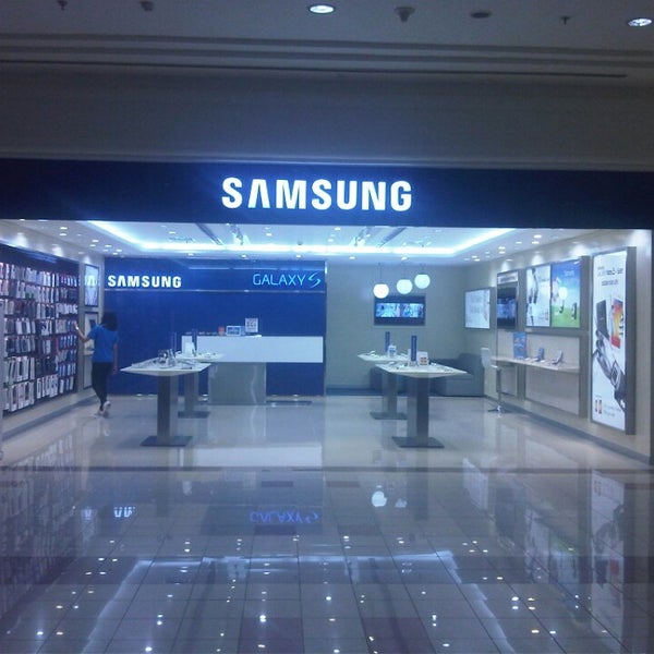Универмаг самсунг. Samsung experience. Универмаг самсунг. Samsung store. Мазин apple.