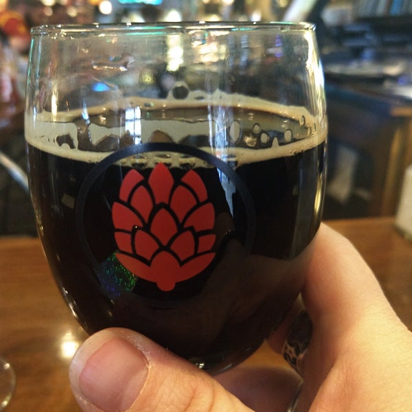 Photo taken at Links Taproom by EE S. on 11/3/2018