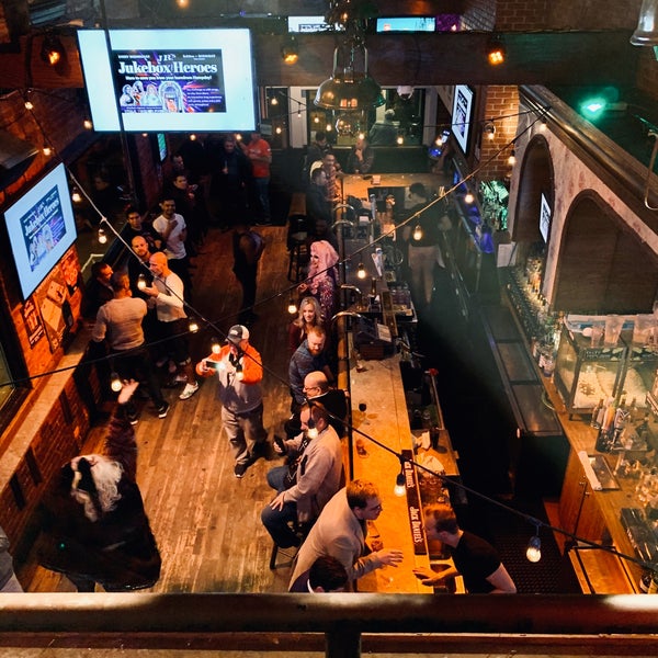 10/17/2019 tarihinde Jon S.ziyaretçi tarafından JR&#39;s Bar &amp; Grill'de çekilen fotoğraf