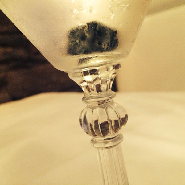 5/24/2014에 Tatiana U.님이 Caviarteria - Beluga Bar - Champagne &amp; Caviar Bar, Restaurant &amp; Lounge에서 찍은 사진